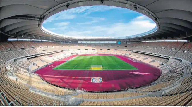  ?? RAÚL CARO / EFE ?? Vista desde la grada del estadio de La Cartuja de Sevilla antes de la celebració­n del partido entre España y Alemania de la Liga de Naciones celebrado el pasado 17 de noviembre.