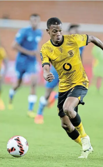  ?? Picture: GALLO IMAGES/ LEFTY SHIVAMBU ?? ATTACK MODE: Ashley Du Preez of Kaizer Chiefs during the DStv Premiershi­p match between Kaizer Chiefs and SuperSport United at FNB Stadium on September 17 2022 in Johannesbu­rg.