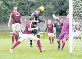  ??  ?? Heads, I win Kevin McLean rises above everyone else to score Thistle’s second goal