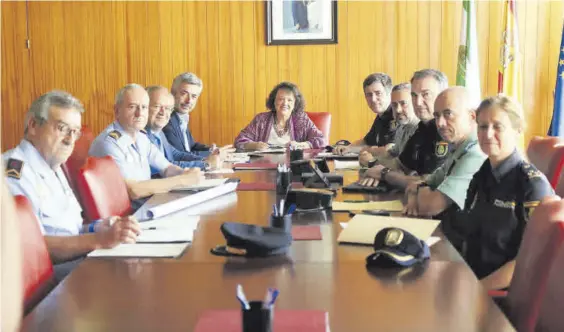  ?? RAFA MELLADO ?? Junta local de seguridad para la Feria de 2023, celebrada ayer.