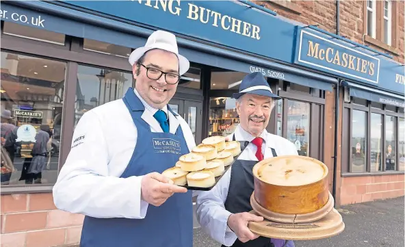  ?? ?? THE PIE’S THE LIMIT: Nigel Ovens of McCaskie’s, in Wemyss Bay, and Newtyle butcher Alan Pirie, who will be keeping a finger in the pie.