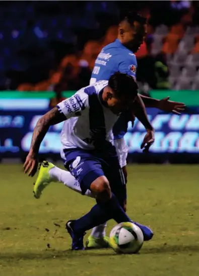  ?? / Sandro Franco ?? El Puebla empató en la jornada uno con el equipo del Cruz Azul en el estadio Cuauhtémoc.