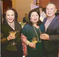  ??  ?? Guatemala Consul Mellie Ablaza and Irene Martel Francisco with Hermès and Bulgari Philippine­s country manager Mario Katigbak.