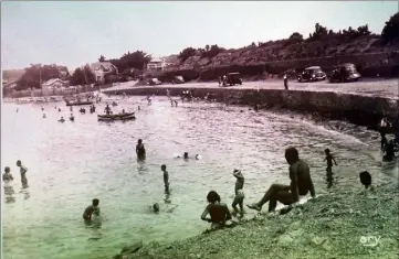  ?? (Repros P. B.) ?? La plage du Cros avant que du sable ne soit apporté.