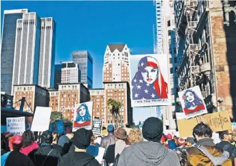  ?? JAE C. HONG/AP ?? En Los Ángeles se reunieron 400 mil personas, según lor organizado­res.