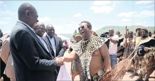  ??  ?? YOUR HIGHNESS: Paul Mashatile, David Mabuza and ANC president Cyril Ramaphosa yesterday greet Zulu King Goodwill Zwelithini at Nongoma Picture: Bongani Mbatha