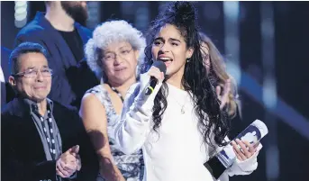  ??  ?? After winning the breakthrou­gh artist of the year Juno Award, Colombian-Canadian singer-songwriter Jessie Reyez performed her hit single Figures with help from Daniel Caesar, who won for R&B/soul recording of the year.