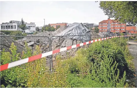  ?? FOTO: LARS FRÖHLICH ?? Die Stadt sucht einen Investor für das Grundstück zwischen Otto-brenner- und Karlstraße in Dinslaken.