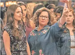  ??  ?? Melissa McCarthy (M.) mit Molly Gordon (l.).