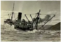  ?? TAIRĀWHITI MUSEUM ?? A 1912 photo taken from the sea of the Star of Canada wreck.