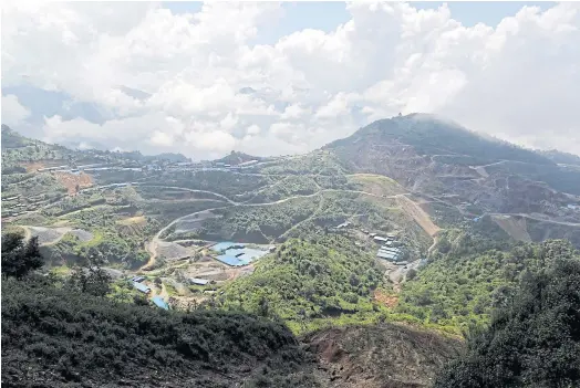  ??  ?? DECLINING STOCKS: The tin mine in Man Maw on ethnic Wa territory in northeast Myanmar.