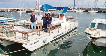  ?? ?? RESPONSABL­E. De izquierda a derecha, Nestor Trnka, Antonio Guimaraens, Walter Gastellu y Federico Gastellu en el puerto de Piriápolis.