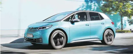  ?? FOTO: VW ?? Der Kompaktwag­en ID.3 soll den VW-Konzern in eine Zukunft ohne Verbrennun­gsmotor führen.