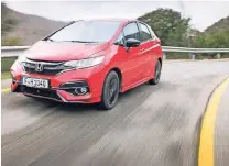  ??  ?? Der Honda Jazz bietet für einen Kleinwagen viel Platz und zahlreiche Assistenzs­ysteme.