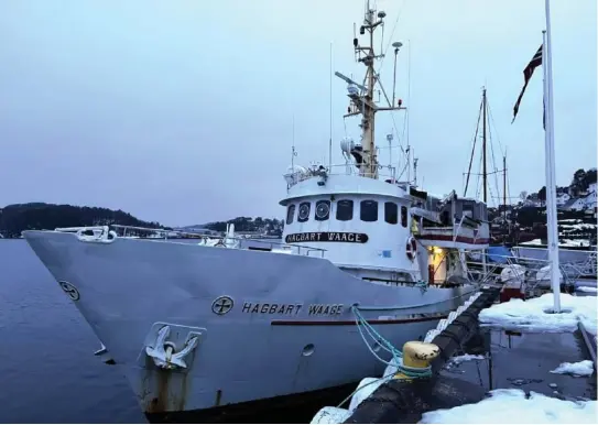  ?? > FOTO: SIRI FOSSING ?? LIGGER PÅ HAVSTAD: Hagbart Waage ligger til kai på Havstad i Arendal. Det er ikke avklart om boet eller panteinneh­averne skal selge båten.