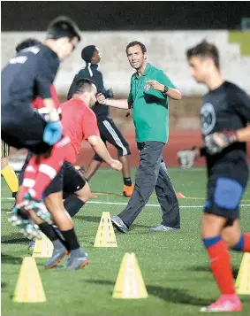  ??  ?? DESAFIO. Ricardo Monsanto é o treinador do renascido Estrela