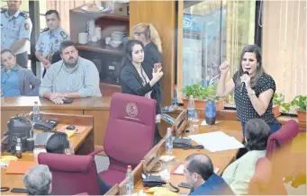  ?? ?? La exsenadora Kattya González (PEN) el 14 de febrero, en su última intervenci­ón en el Senado.