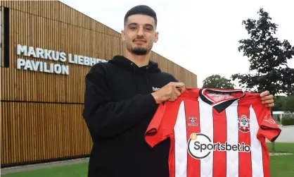  ?? Photograph: Matt Watson/Southampto­n FC/Getty Images ?? Armando Broja at Southampto­n’s training ground after signing on loan from Chelsea.