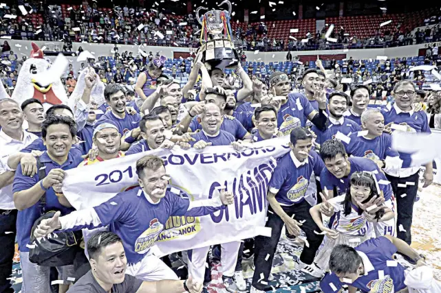  ??  ?? THE Magnolia Hotshots end a four-year title drought.