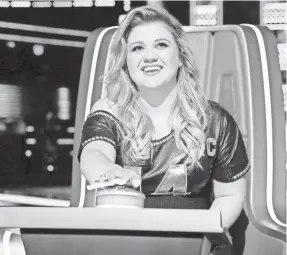 ?? TRAE PATTON/NBC ?? Kelly Clarkson now spreads the wealth as a coach on “The Voice.”