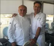  ??  ?? Stéphane Furlan, le e Maître Restaurate­ur azuréen avec Matteo Mansi, l’ambassadeu­r du titre et le premier à l’avoir eu sur la Côte. (Photo C.L.)
