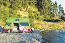  ??  ?? Das freie Neuseeland: „Freedom Camping“ist in dem dünn besiedelte­n Land ein beliebter Weg, der Natur nahe zu kommen.