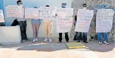  ?? ALMA LETICIA SÁNCHEZ ?? Manifestac­ión en
los Juzgados de Distrito de Ixmiquilpa­n