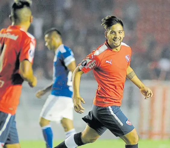  ?? FOTOBAIRES ?? Sonrisa de gol. La de Martín Benítez, quien convirtió en el primer tiempo tras pase de Bustos. Por una molestia no jugó los últimos 45.