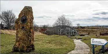  ??  ?? Die Grabungsst­ätte „Steinrinne“in Bilzingsle­ben. Foto: Peter Hansen