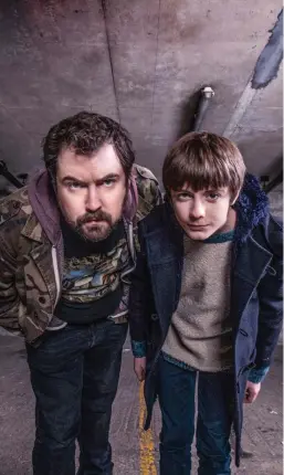  ?? FOTO: CHRIS BROCK ?? ■Nick Helm och Elliot SpellerGil­lott – en otippad vänskap mellan en misslyckad musiker och hans systerson.