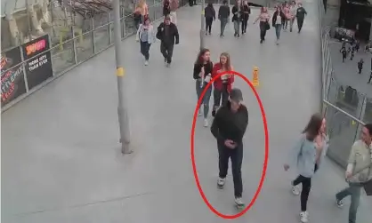  ??  ?? Suicide bomber Salman Abedi walking towards the Manchester Arena on 22 May 2017. Photograph: Manchester Arena Inquiry/AFP/Getty Images