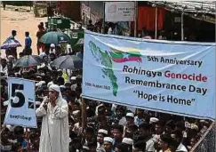  ?? Foto: AFP ?? Am fünften Jahrestag ihrer Flucht demonstrie­ren Rohingya gegen ihre desolate Lage.