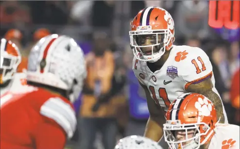  ?? Rick Scuteri / Associated Press ?? Clemson linebacker Isaiah Simmons (11) should be available for the Giants with the fourth pick in the NFL draft.