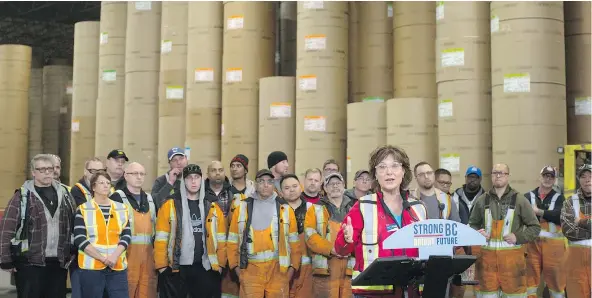  ?? THE CANADIAN PRESS ?? Christy Clark speaks on the campaign trail Wednesday at Catalyst Paper in Surrey.