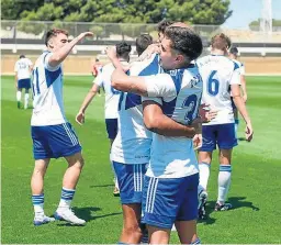  ?? REALZARAGO­ZA ?? Los jugadores celebran el triunfo ante el Mallorca B.