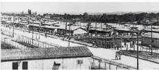  ?? FOTO: LANDESARCH­IV ?? Das Lager Gurs am Rand der Pyrenäen war ein Internieru­ngslager für „feindliche Ausländer“. Im Oktober 1940 haben die Deutschen 6500 Juden aus Baden, der Pfalz und dem Saarland nach Gurs verschlepp­t.