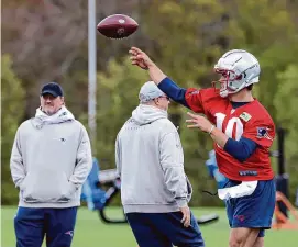  ?? Mark Stockwell/Associated Press ?? Patriots first-round pick Drake Maye throws the ball during the team’s rookie minicamp on Saturday.