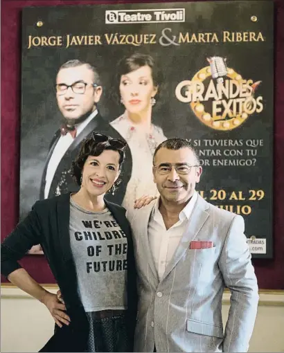  ?? ANA JIMÉNEZ ?? Marta Ribera y Jorge Javier Vázquez, ayer en la presentaci­ón de la obra en Barcelona