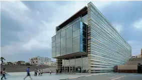  ??  ?? L’apertura L’edificio che da giovedì ospiterà il nuovo Israeli Innovation Center a Jaffa