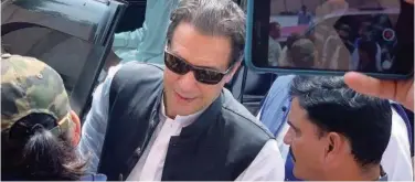  ?? File / Agence France-presse ?? ±
Imran Khan arrives to appear before the Anti-terrorism Court in Islamabad.