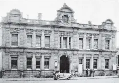  ??  ?? Oamaru Town Hall. — Otago Witness, 16.11.1920.
COPIES OF PICTURE AVAILABLE FROM ODT FRONT OFFICE, LOWER STUART ST, OR WWW.OTAGOIMAGE­S.CO.NZ