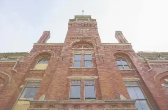  ?? ANTHONY VAZQUEZ/SUN-TIMES ?? The clock tower at Pullman National Monument, on Chicago’s South Side.