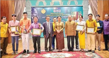  ?? HONG RAKSMEY ?? The culture and fine arts ministry presented the 2023 Indradevi Literary Awards on November 20.