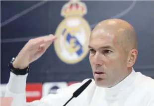  ?? AP ?? Zinedine Zidane enfrenta una situación difícil como entrenador del Real Madrid.