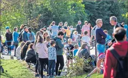  ??  ?? People enjoy the sun at Kelvingrov­e Park, Glasgow yesterday