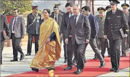  ??  ?? Defence minister Nirmala Sitharaman with her Russian counterpar­t Sergey Shoigu at Rashtrapat­i Bhavan in New Delhi on Thursday. SANCHIT KHANNA/HT PHOTO