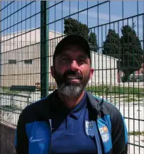  ?? (Photos An. D. et DR) ?? Le coach de l’Olympique de Saint-Maximin Christophe Aubanel, ex-joueur profession­nel, et Clément Mattio, un des cadres de l’équipe, ont vécu une superbe saison avec les Bleu ciel et Blanc.