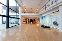  ?? Photo by Naoharu Obayashi ?? Wide spaces and big windows showcase the art in Benesse House Museum