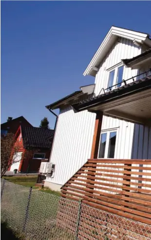  ??  ?? RENOVERT: Huset var helrenover­t og takstrappo­rten ga ingen grunn til bekymring for Espen Aasheim på Gråtemnoen i Skien.
