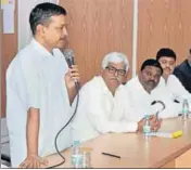  ?? PTI PHOTO ?? Delhi chief minister Arvind Kejriwal addressing government employees at his residence in New Delhi on Wednesday.